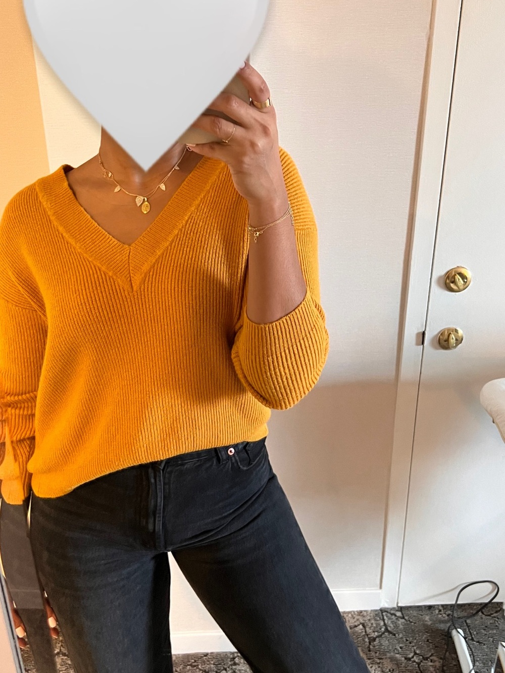 Forever 21 V-Neck Sweater in Mustard Yellow